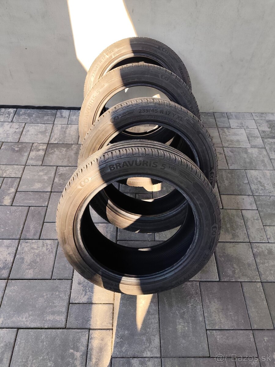 Barum Bravuris 5 HM 235/45 R17 - 10