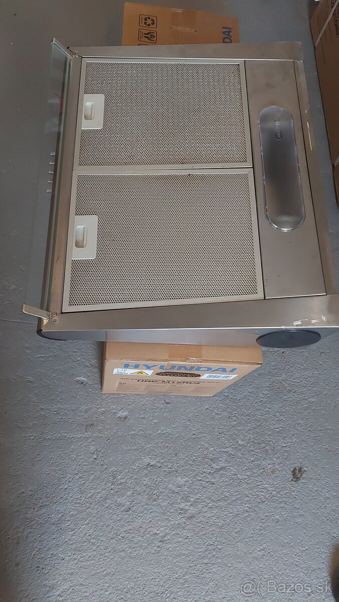 KOMBINOVANÝ SPORÁK BEKO + DIGESTOR MORA -NEREZ-60CM - 10