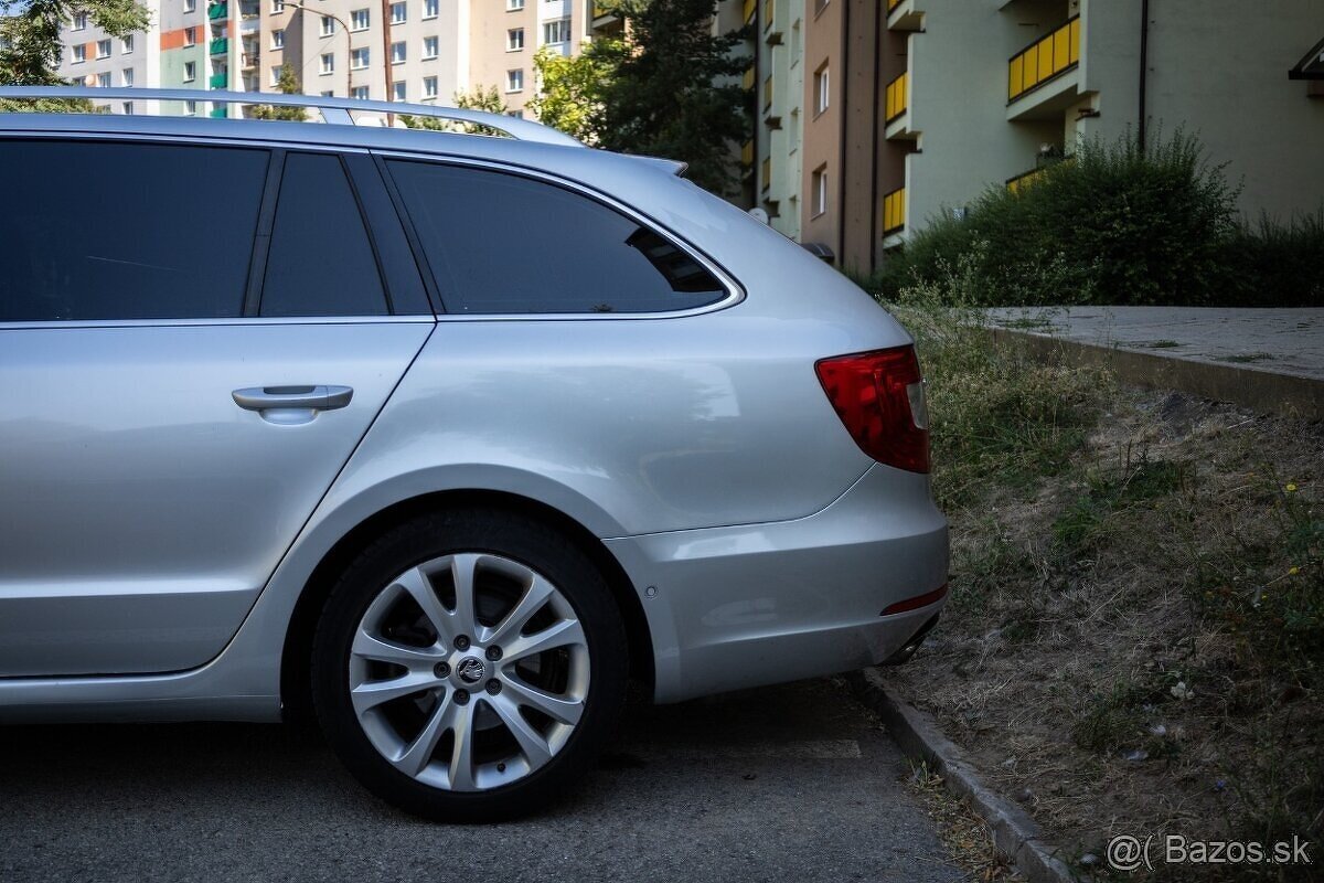 Škoda Superb Combi 2.0 TDI CR Elegance - 10