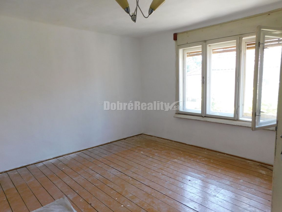 Ponúkame Vám na predaj 4-izb. rodinný dom vo Dvoroch nad Žit - 10