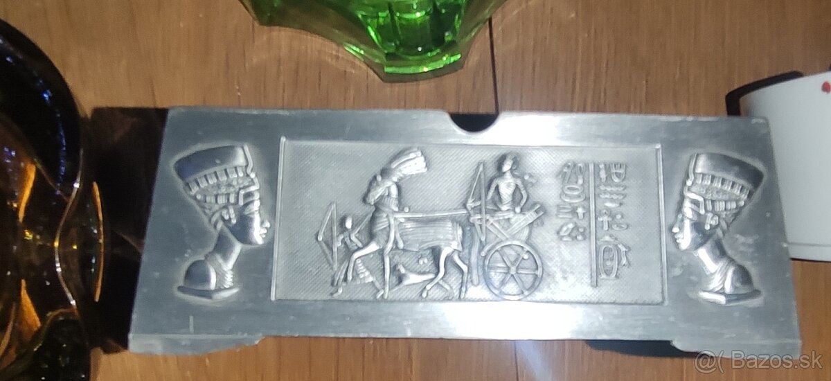 Kolekcia starých popolníkov - 10