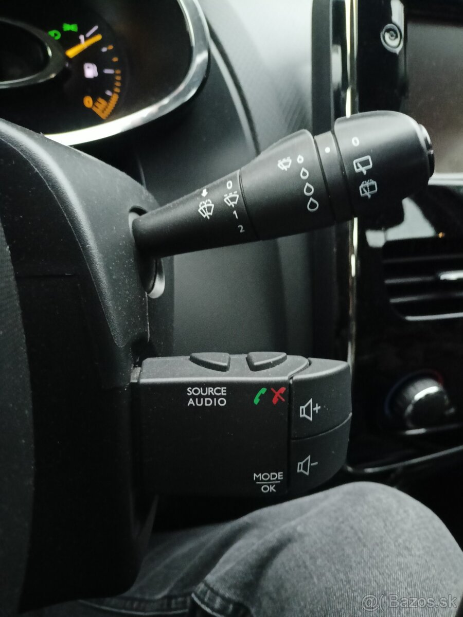 Renault Clio IV Grandtour 1.2 16V (2014) - 10