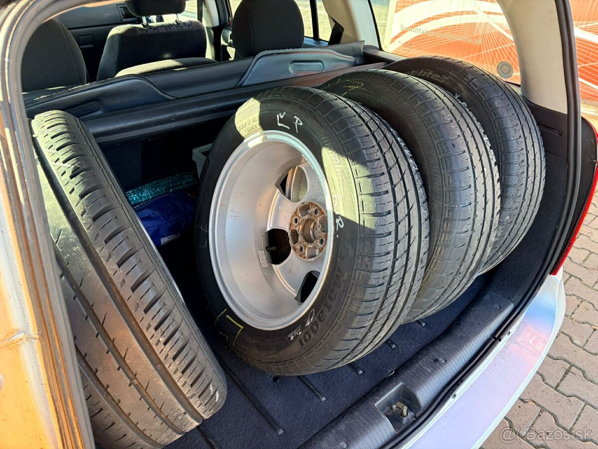 Predám Opel Astra kombi 1.6 16v - 10