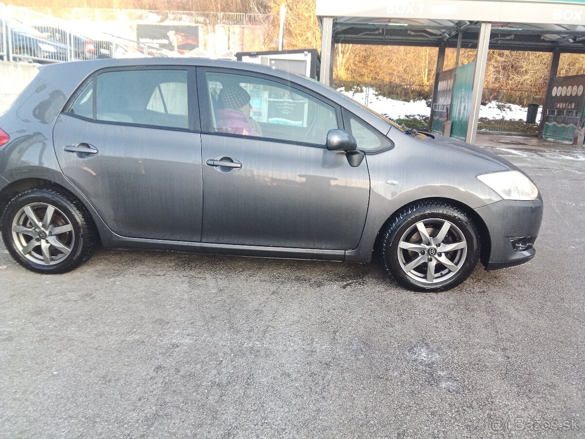 Auris 1.4 diesel automat - 10