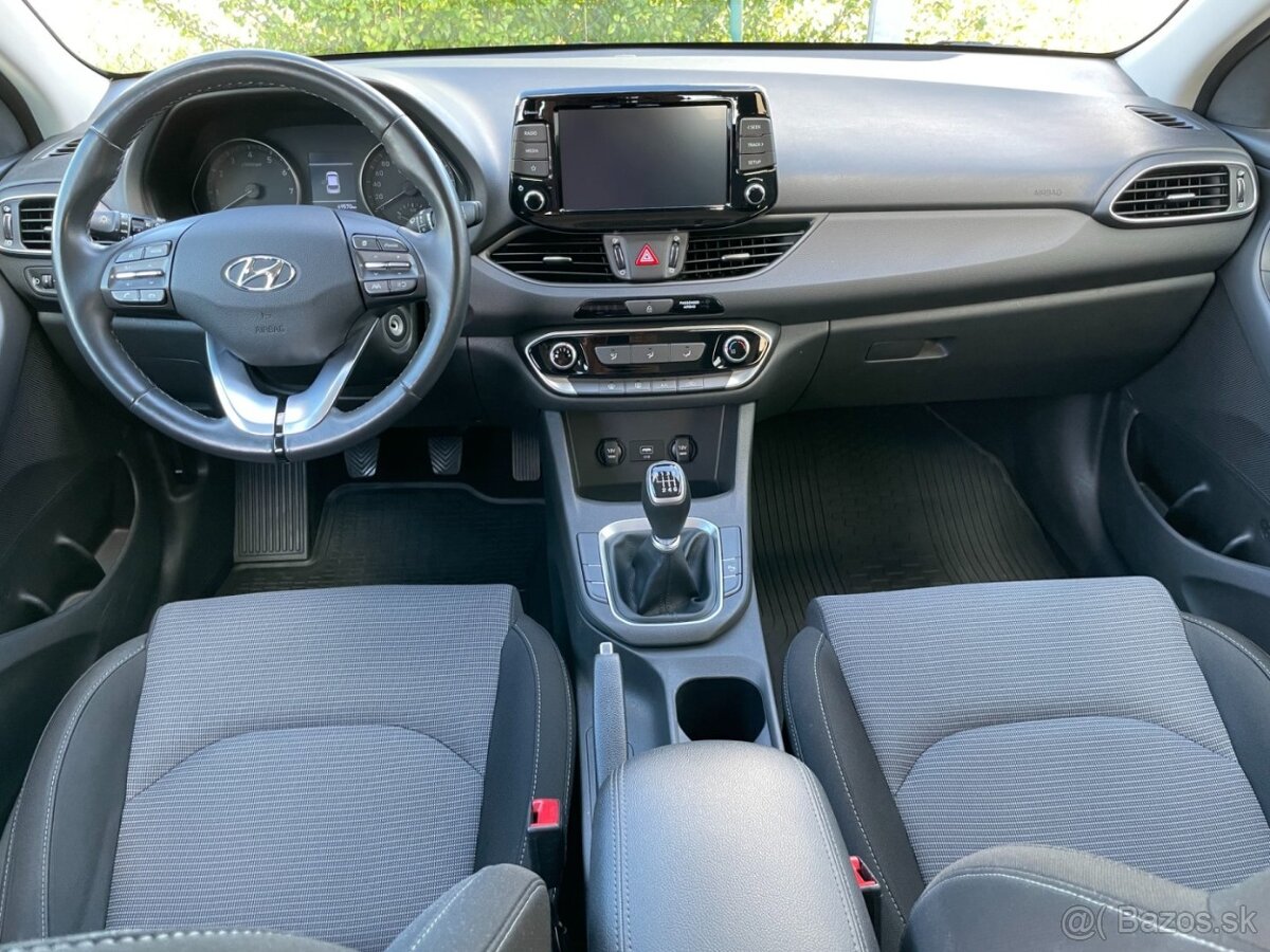 Hyundai i30 Com.1.0T-GDi Comfort ČR+1.maj - 10