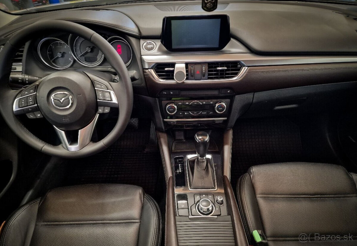 Mazda 6 Wagon 2.2 Skyactiv-D TOP AWD Revolution - 10