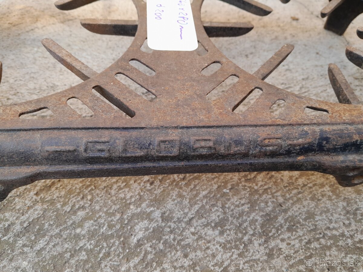 Liatinový stojan na slnečník-dáždnik. - 10