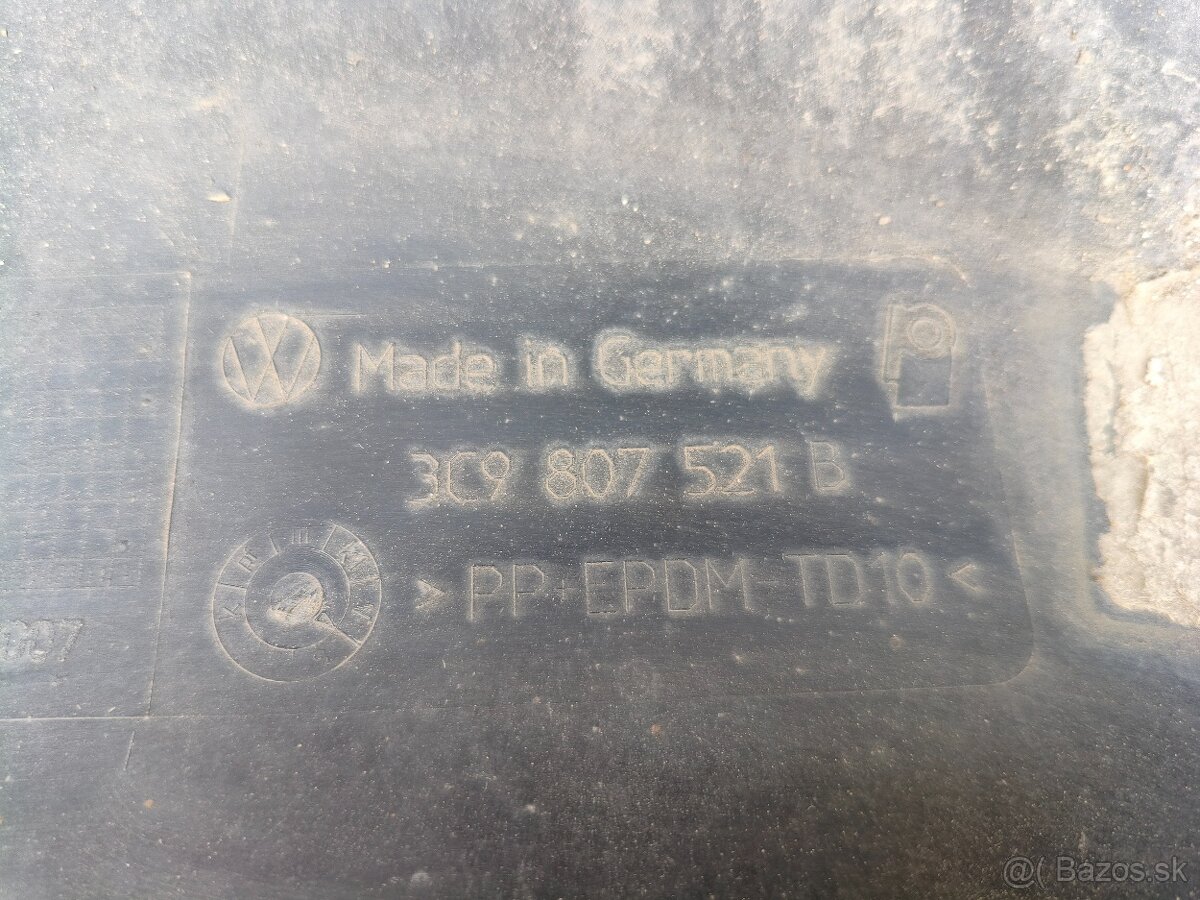 VW Passat B6 variant 3.2fsi zadný nárazník - 10