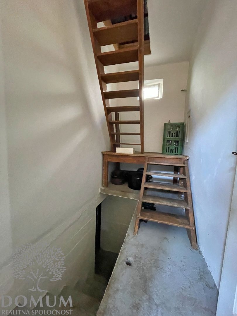 Vidiecka usadlosť v obci Lubina s 2755m2 pozemkom - 10