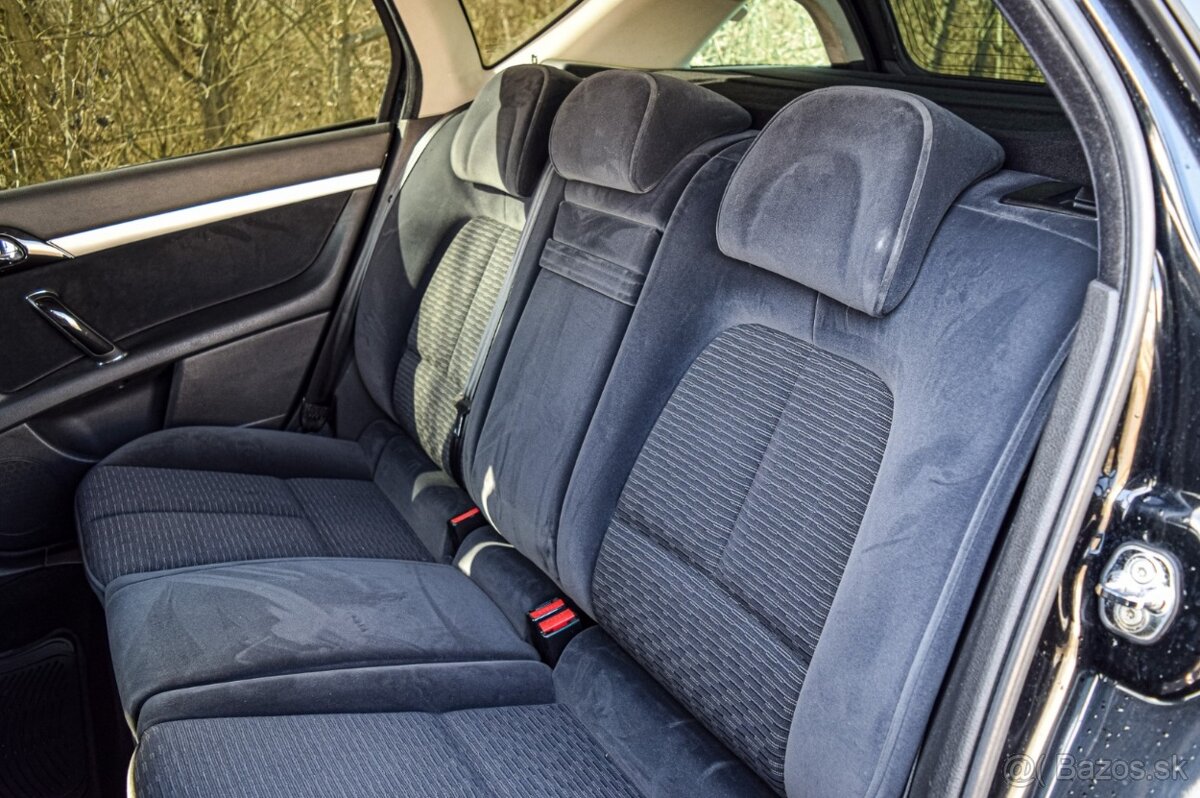 Peugeot 407 SW 2.0 HDi 2010 - 10