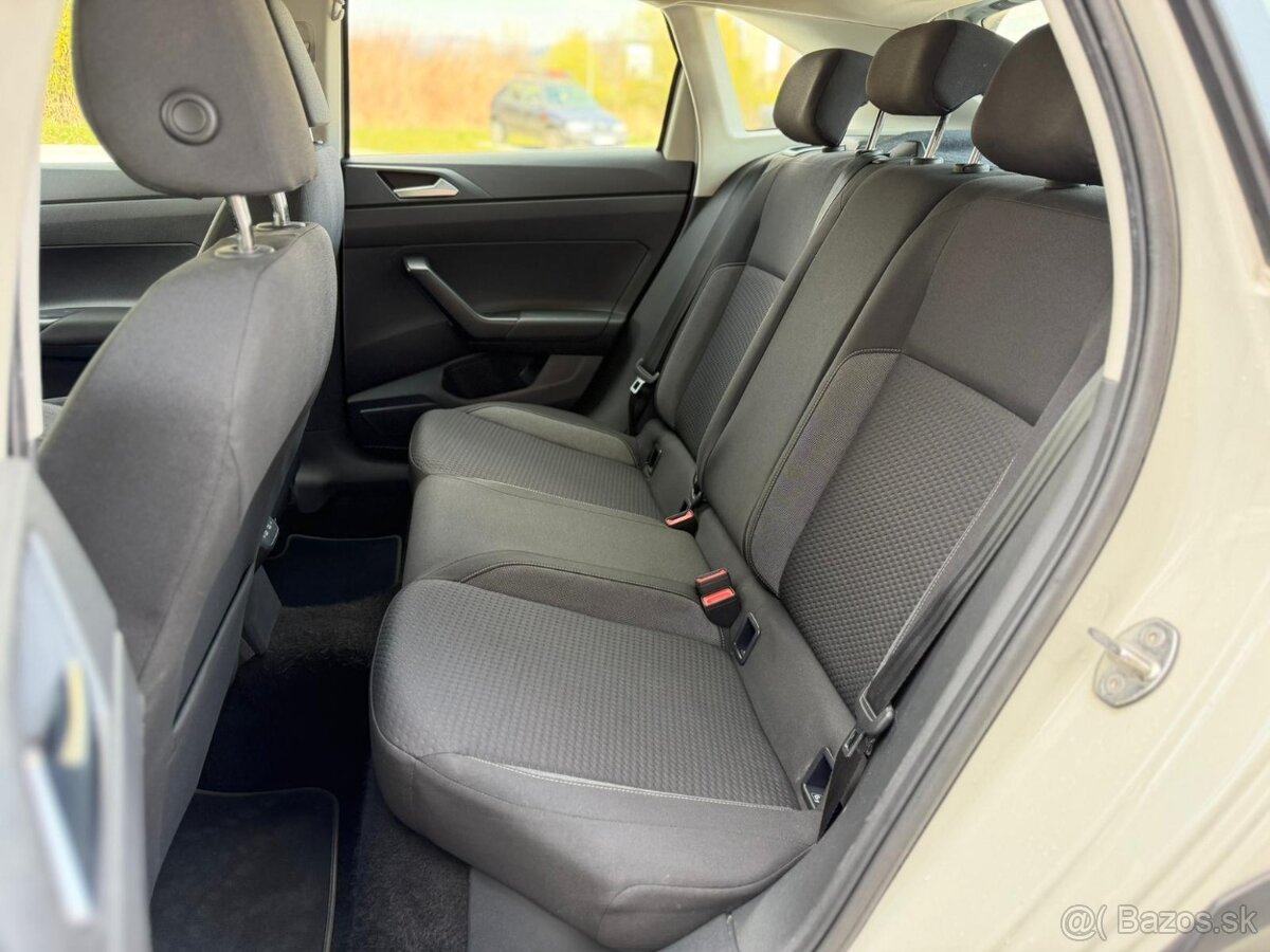 Taigo 1,0 TSI Life Benzín Virtual - 10