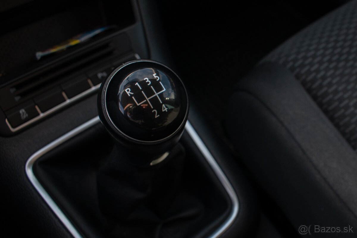 Volkswagen Golf Plus 1.6 TDI Comfortline - 10