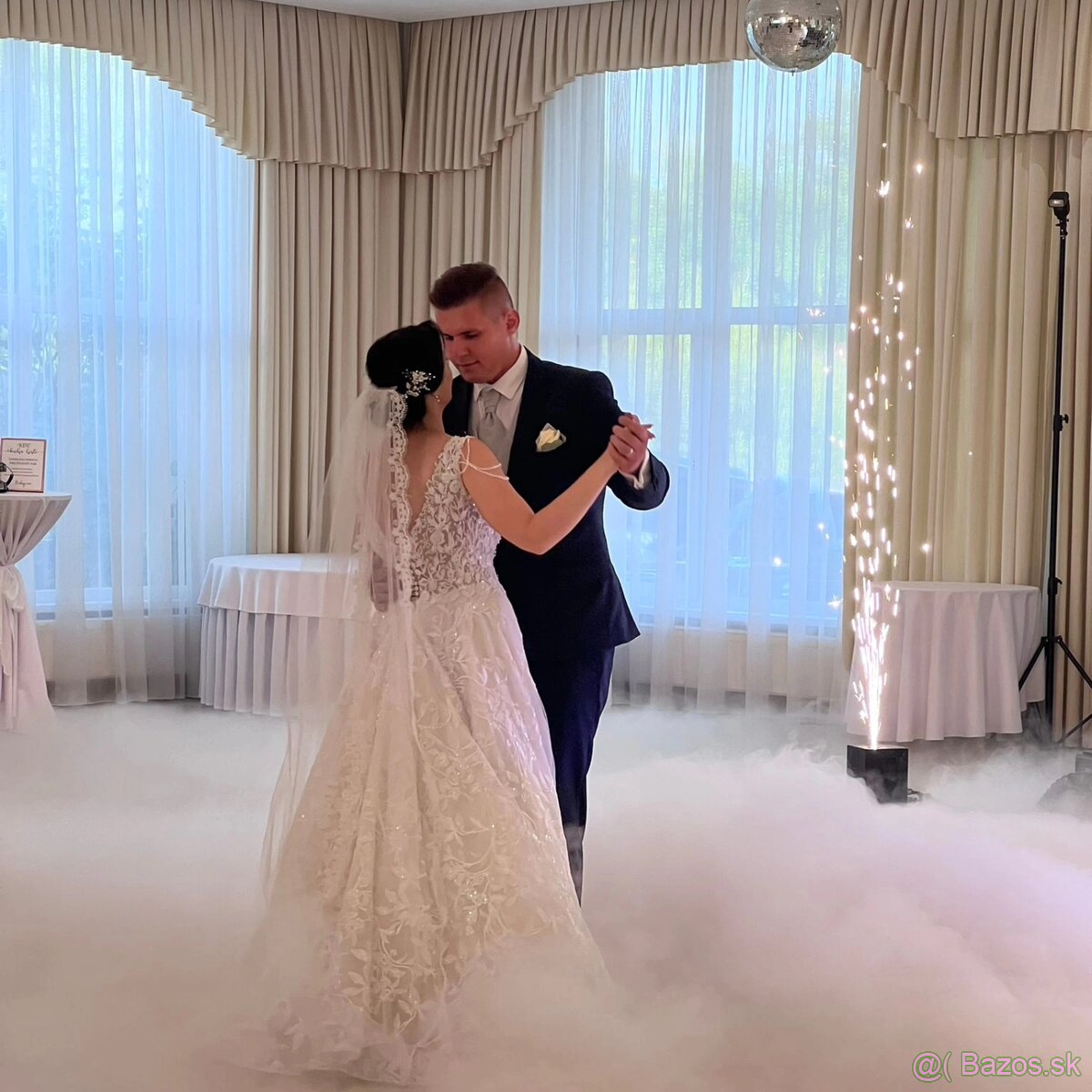 Plazivý dym a studene iskry, tanec v oblakoch - 10