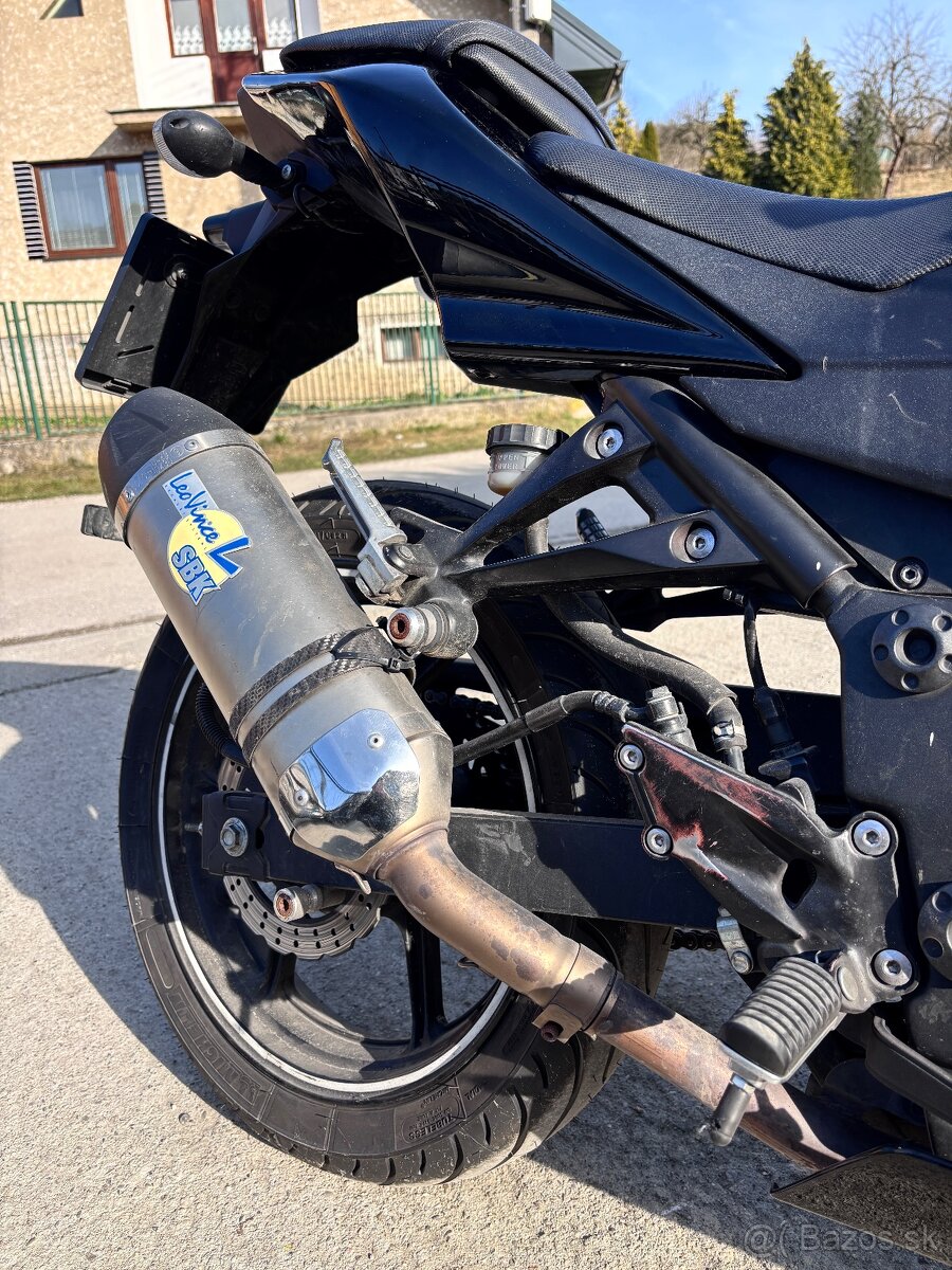 Kawasaki Ninja 250R - 10