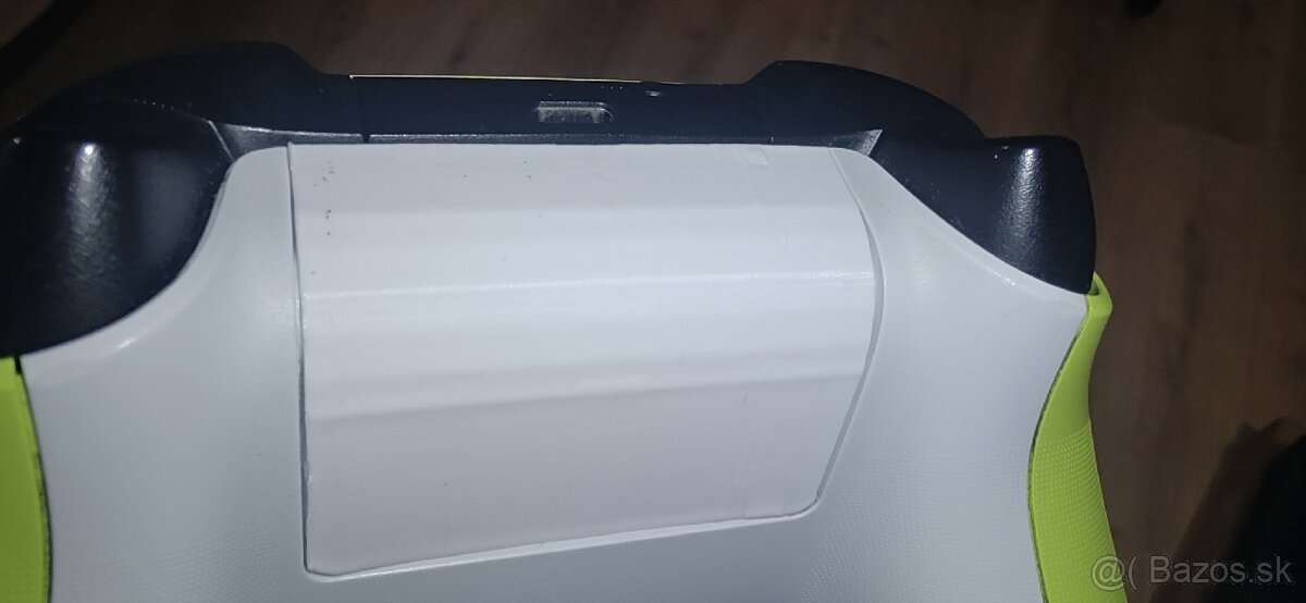 Predám xbox series s/x ovládač
( edícia Electric Volt) - 10