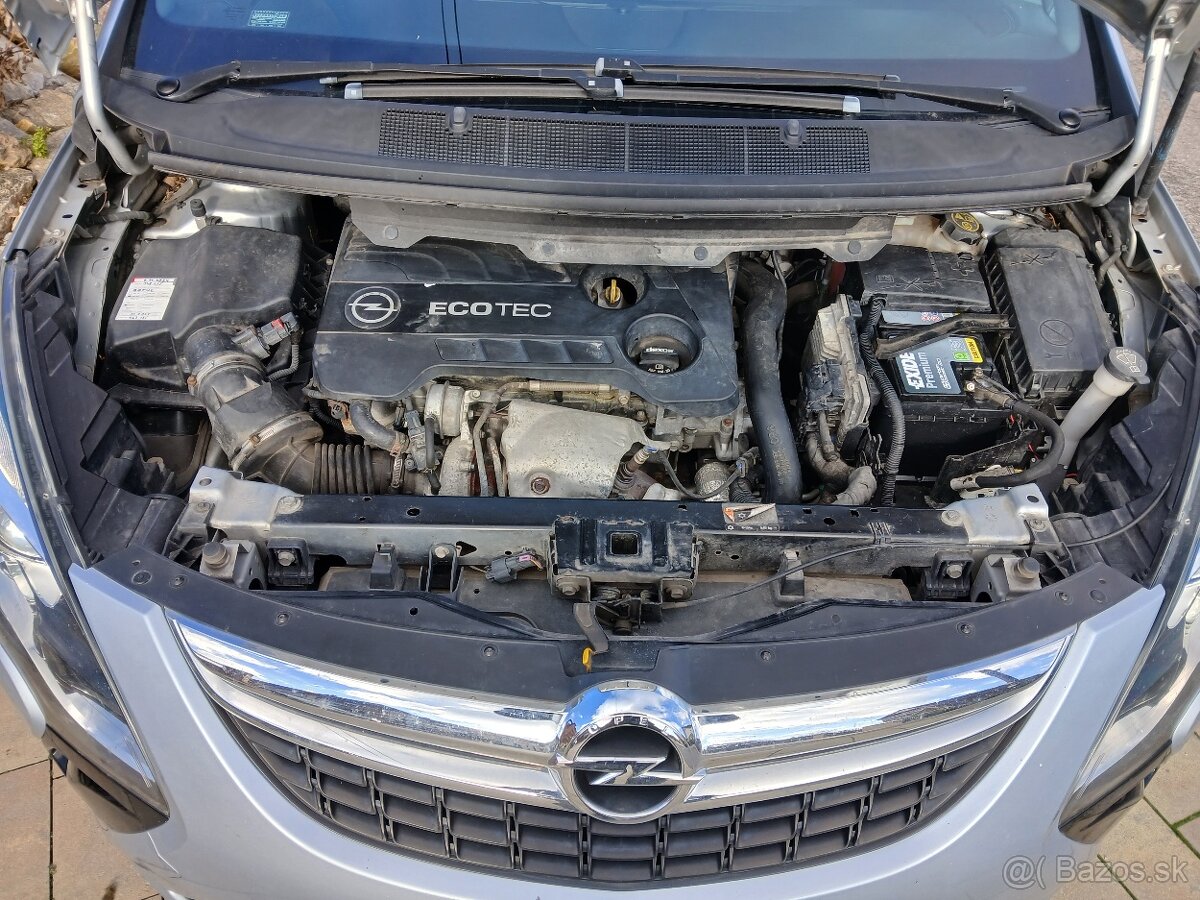 Opel Zafira Tourer 1.6 T benzin 2015 - 10