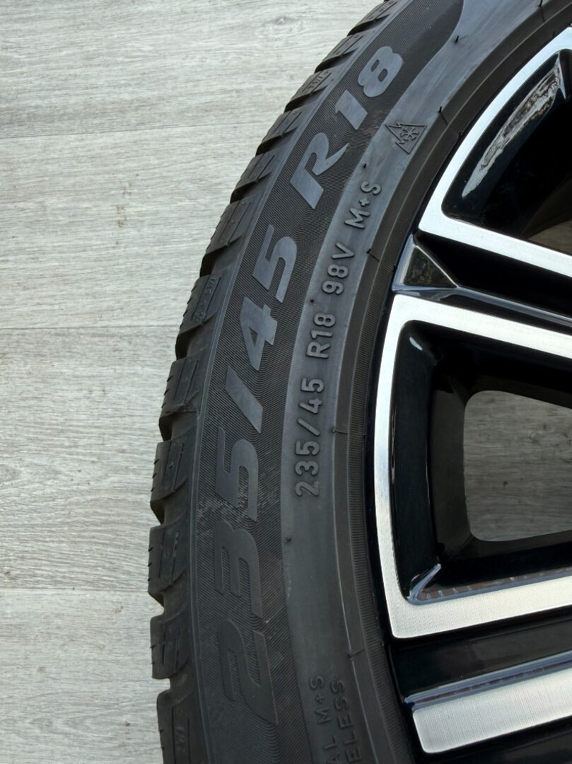R18 ORIG.KOLA VOLVO S60/V60 235/45/18 REF DOT25 - 10