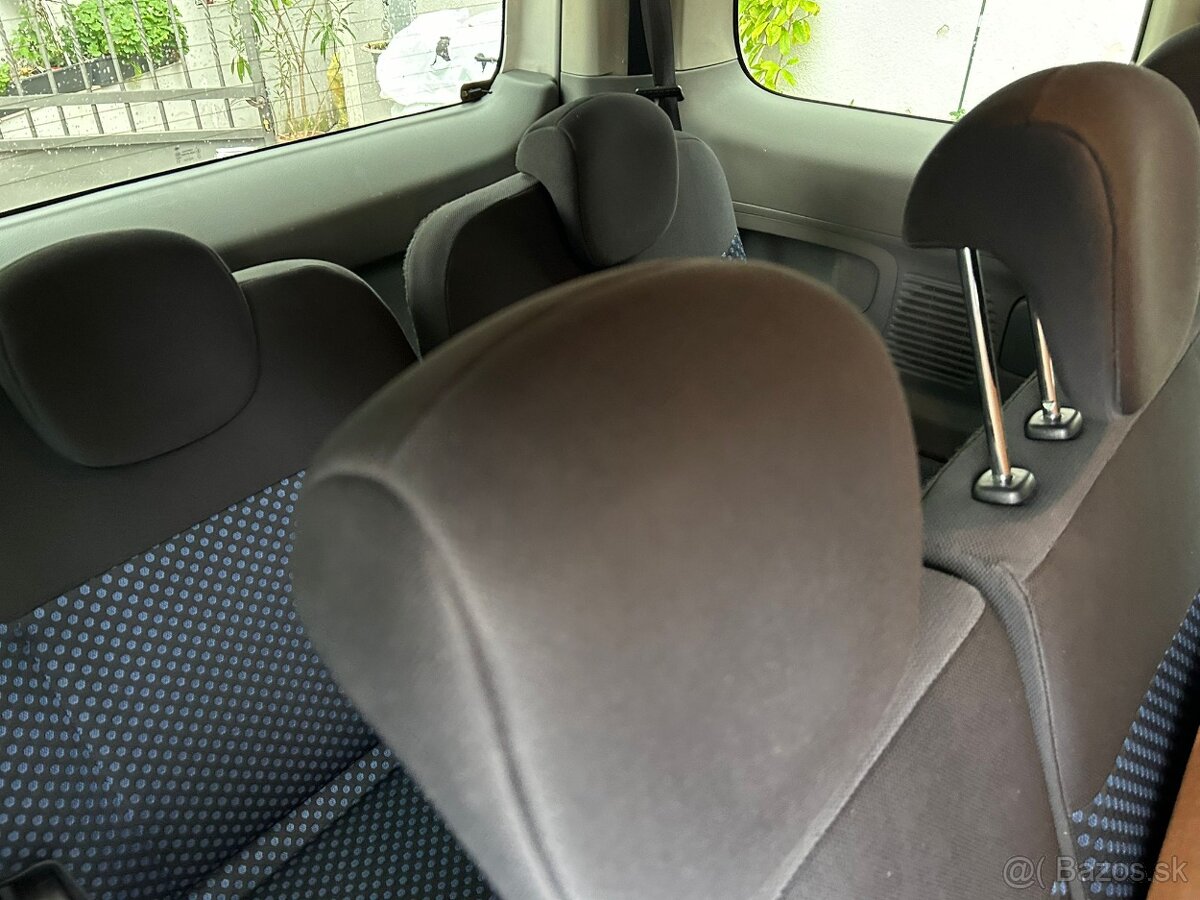 Nissan NV200 1.5 D 7 miestne - 10