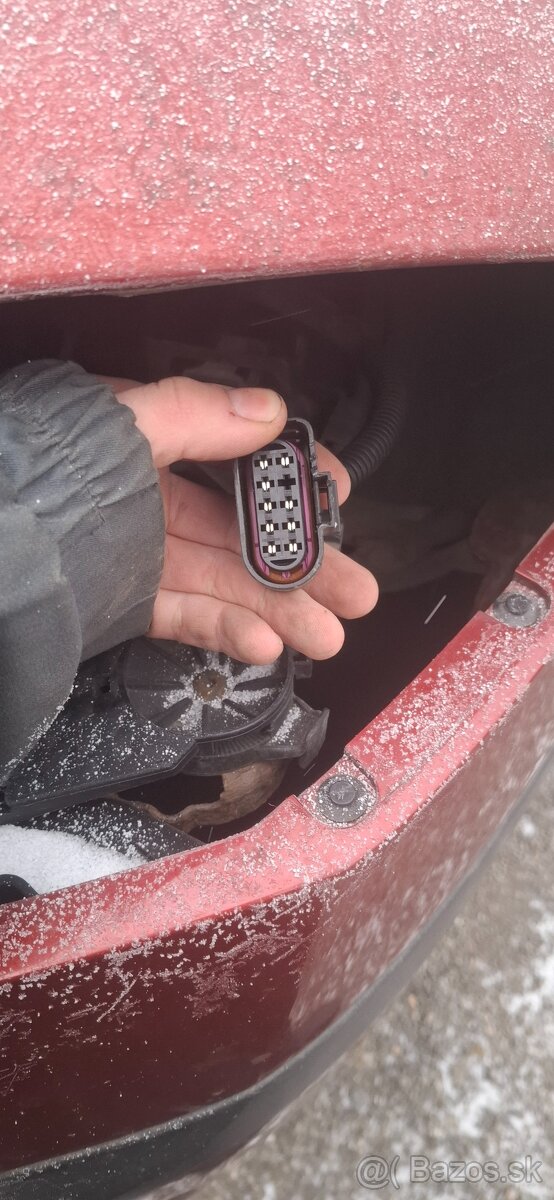 Skoda octavia 2 predné svetlá - 10