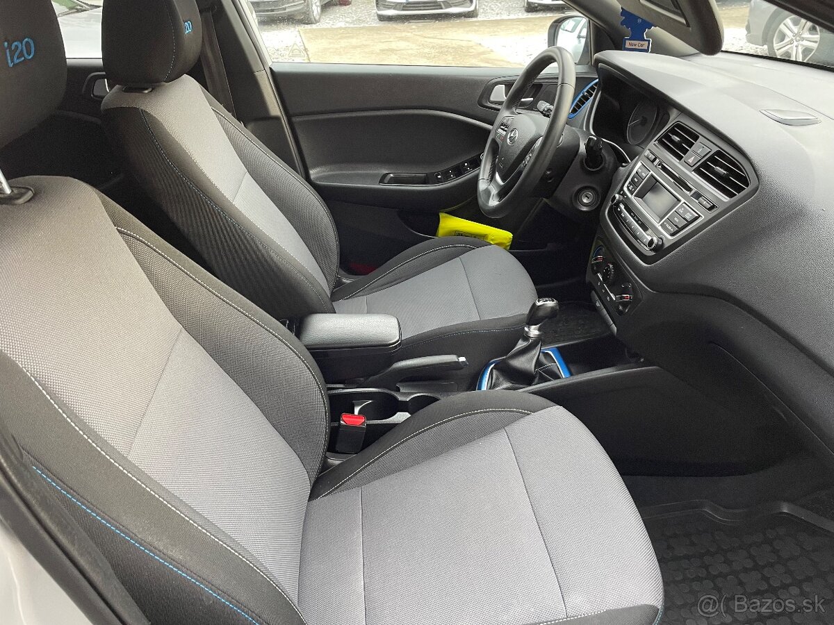 Hyundai i20 1.2i 16V Comfort - 10