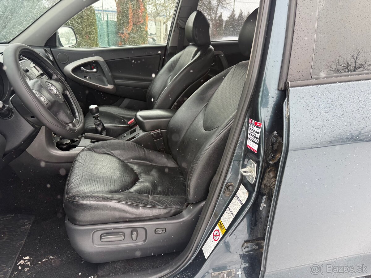 Toyota Rav4 2.2 D4D 4x4 - 10