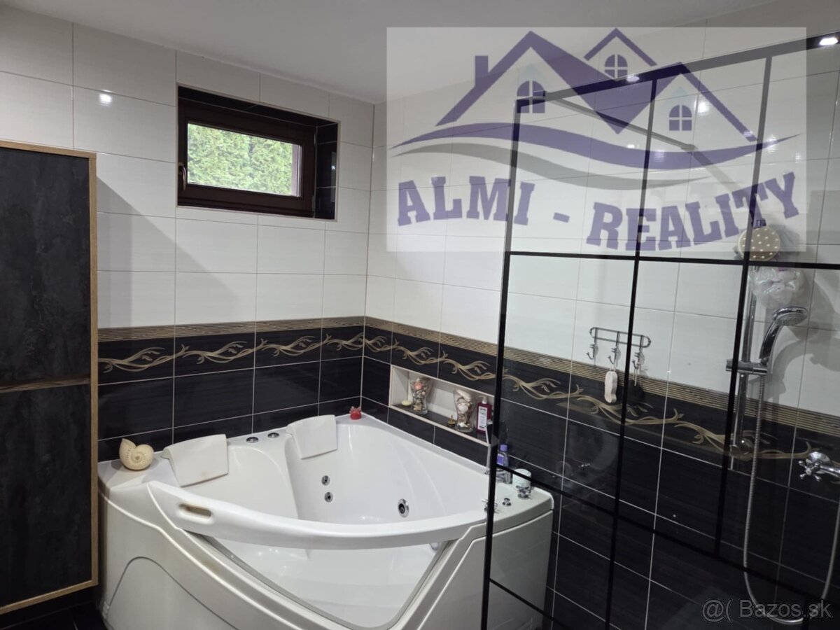 Rodinný dom s garážou - 10