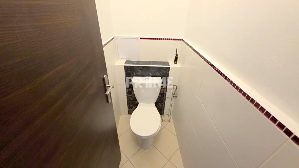 MODERNÝ 2i BYT, REKONŠTRUKCIA, Trnavské mýto, Trnavská cesta - 10