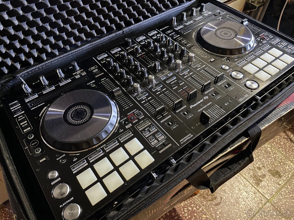 Pioneer DJ DDJ-RX + UDG hardcase - 10