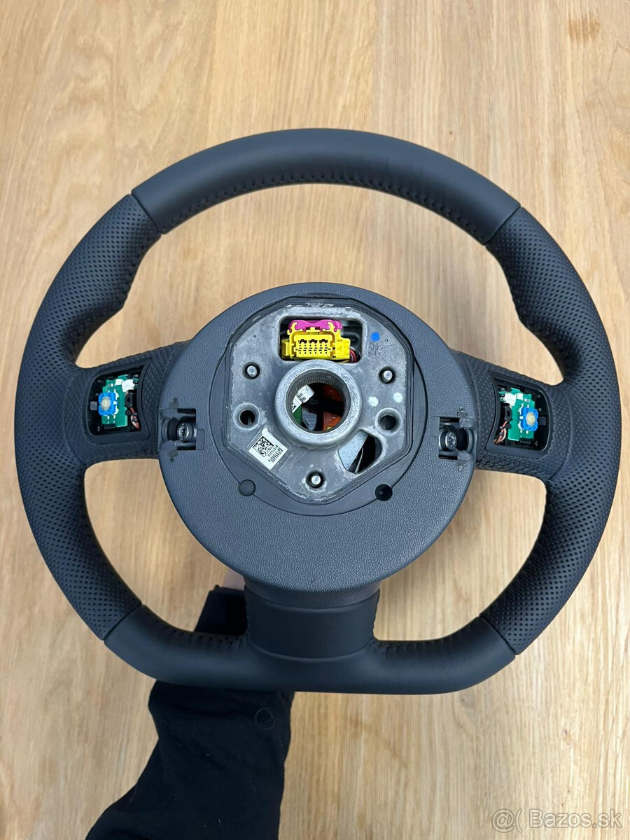 Audi RS6 4F - volant - 10