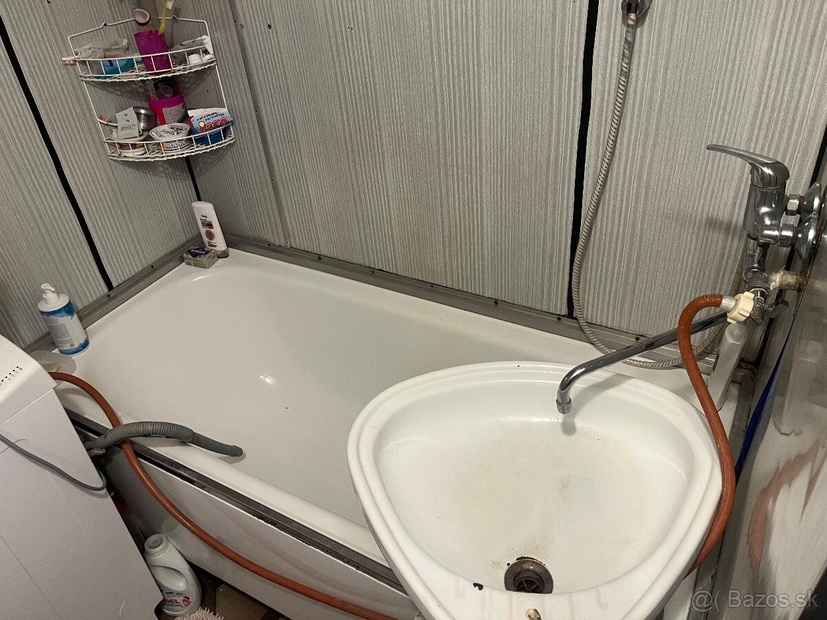 🌞 Dvojizbový byt s balkónom – Rúbanisko 2, Lučenec 🏡 - 10