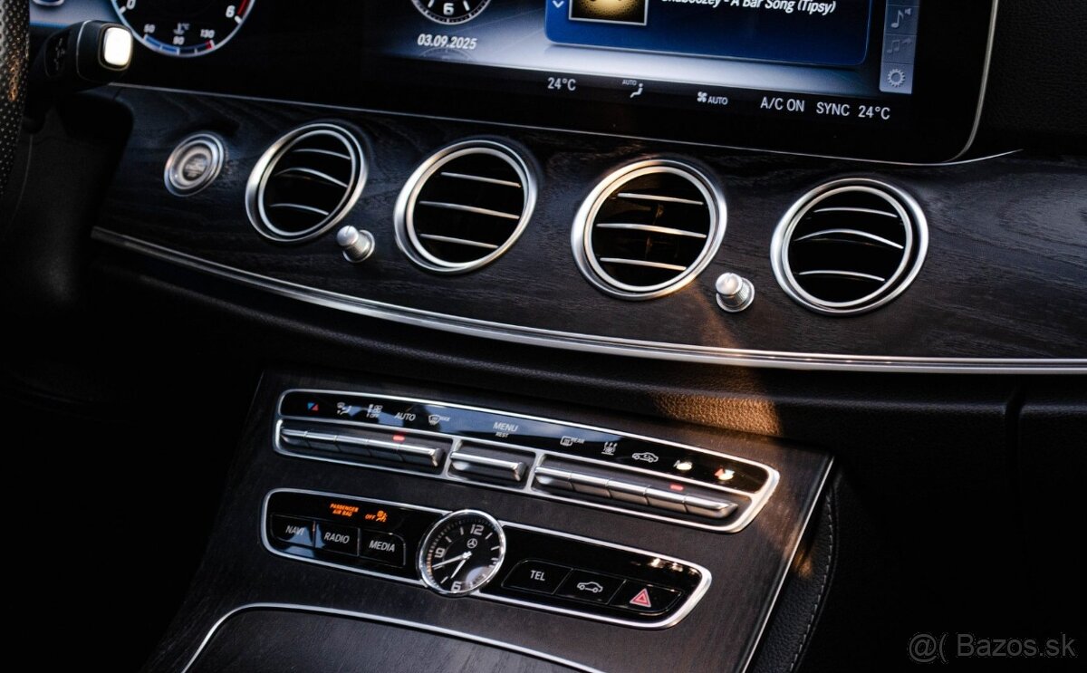 Mercedes Benz E350d 4x4 AMG - 10