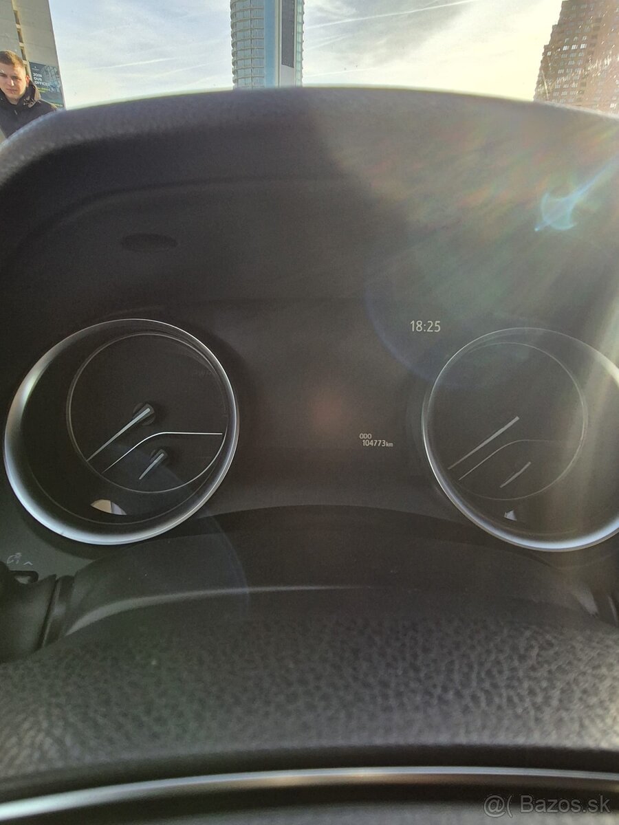 Toyota Camry 2020 - 10