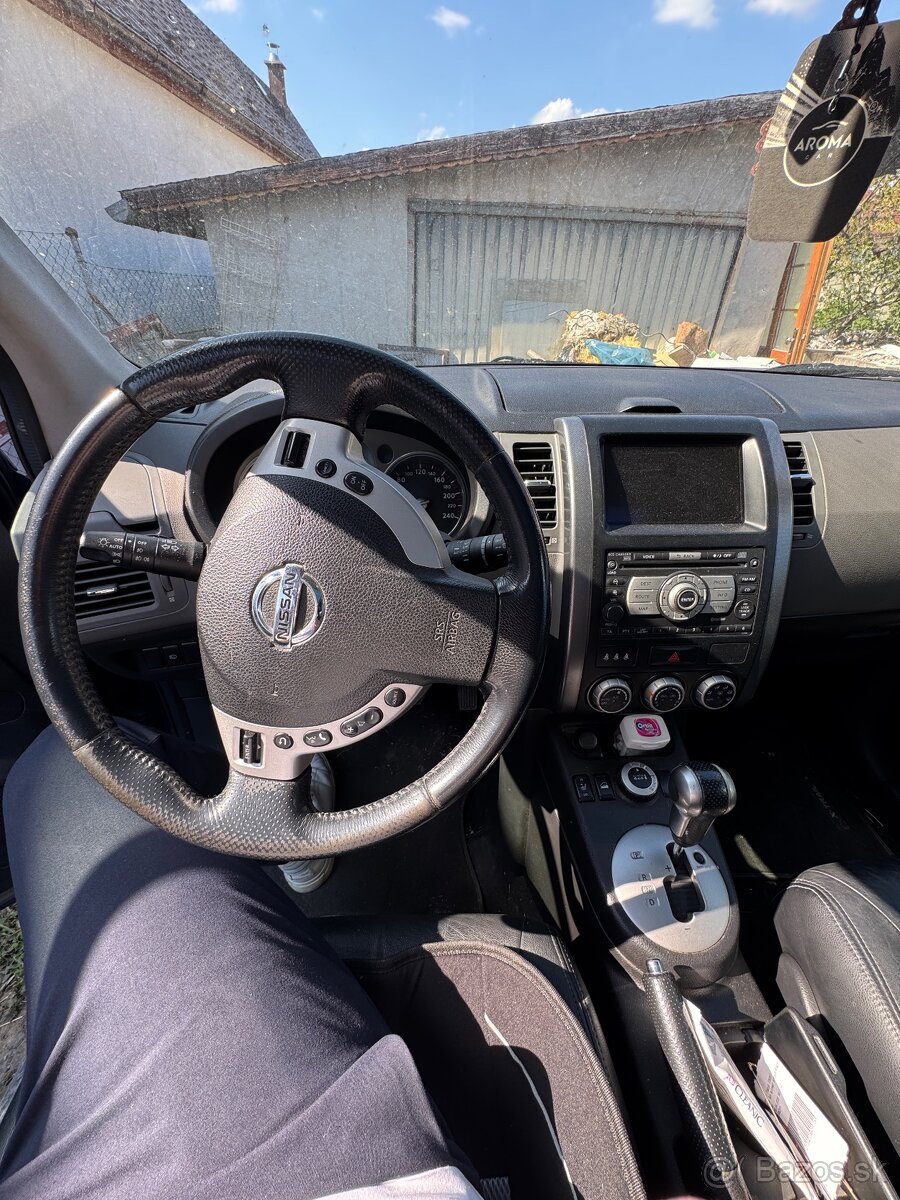 Nissan xtrail 2.0d - 10