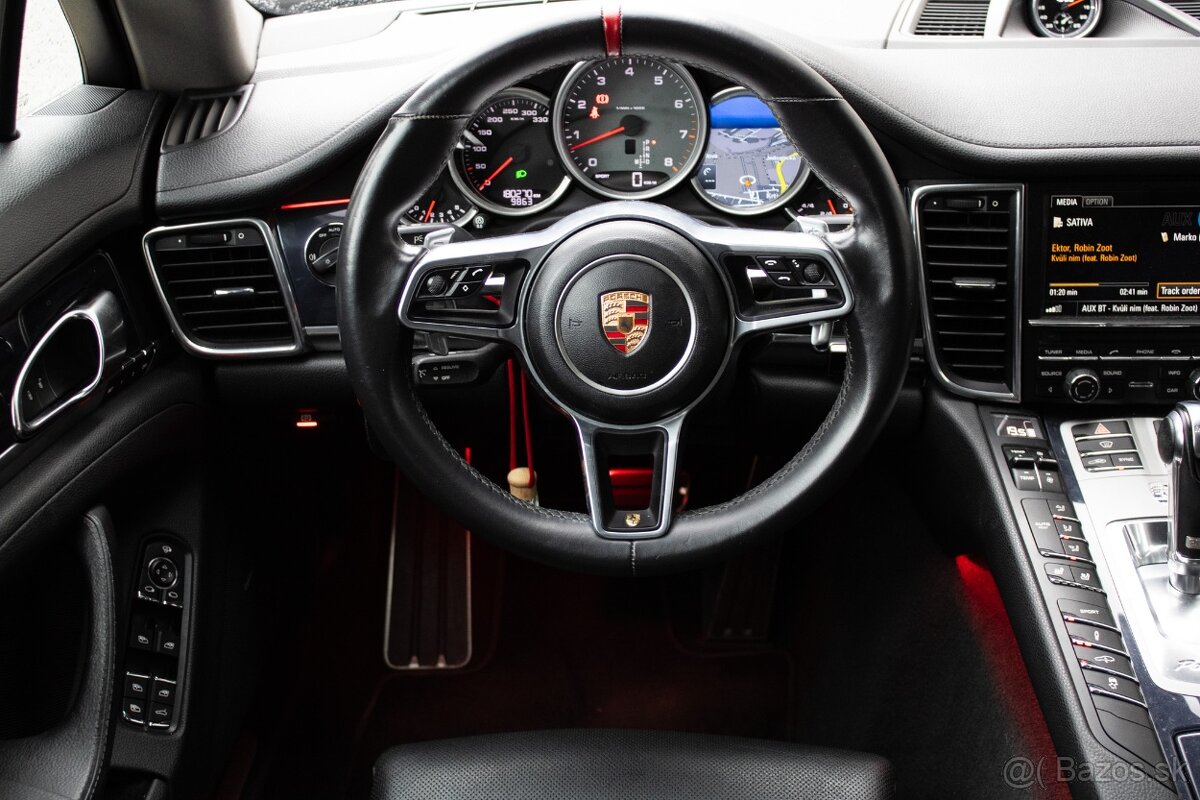 Porsche Panamera 2013 - 10