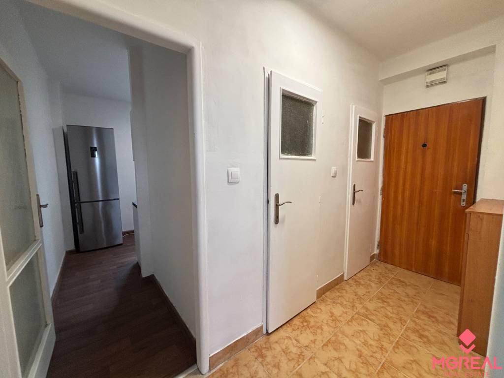 2 a pól izbový byt Topoľčany / PRENAJOM - 10