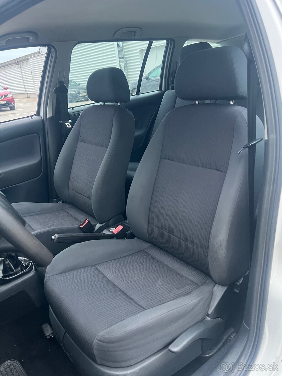 Škoda Octavia 1.9TDi 74kW r2010 - 10