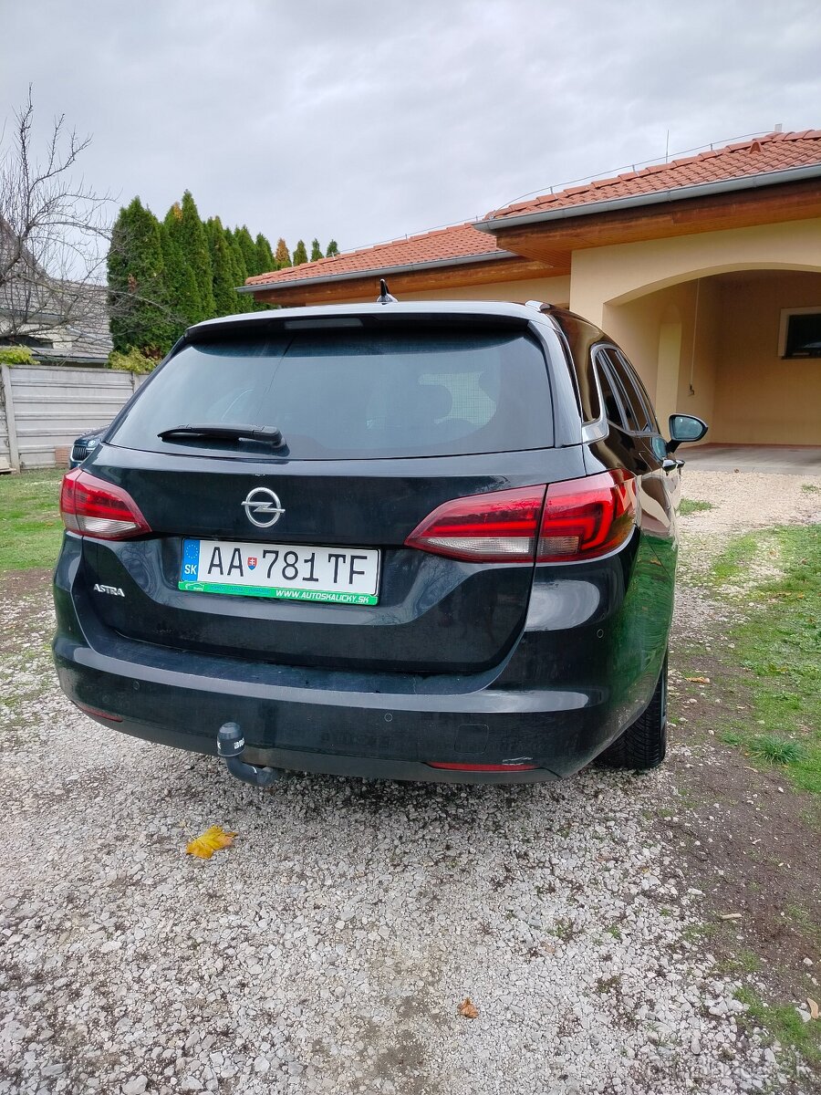 Opel Astra 1.6 CDTI - 10