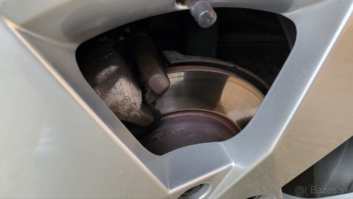 Škoda octavia 2.0 TDI DSG 110KW - 10