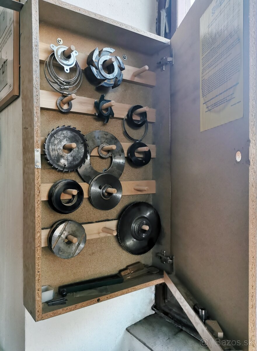 Stojany a prenášače formátov, skrinka na frézy, pílové kotúč - 10