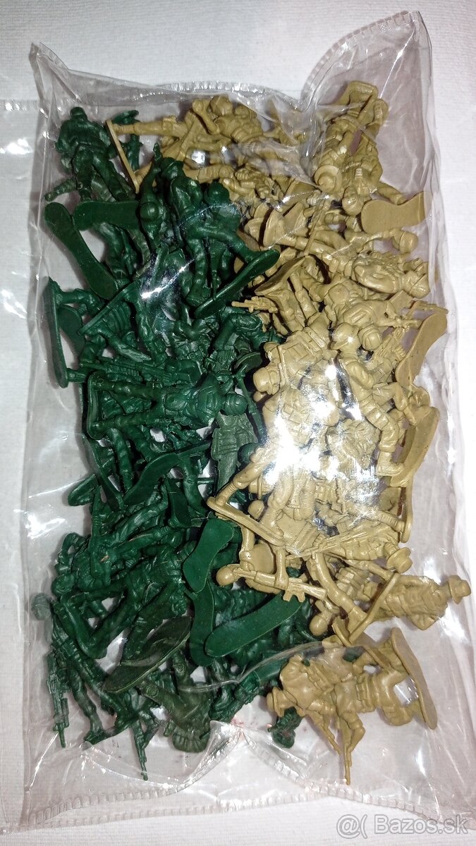 Plastový vojacikovia - 10