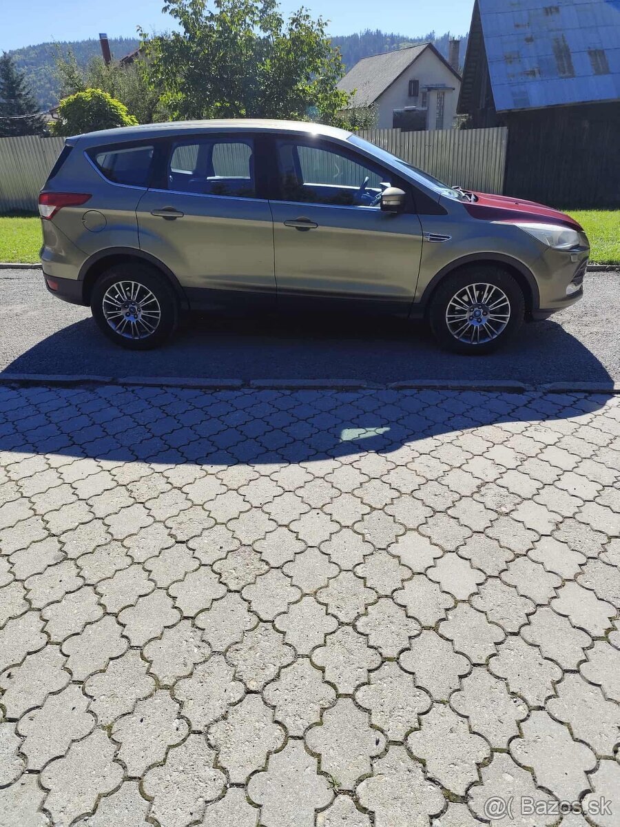 Ford KUGA 2.0TDCi 4WD Titanium - 10