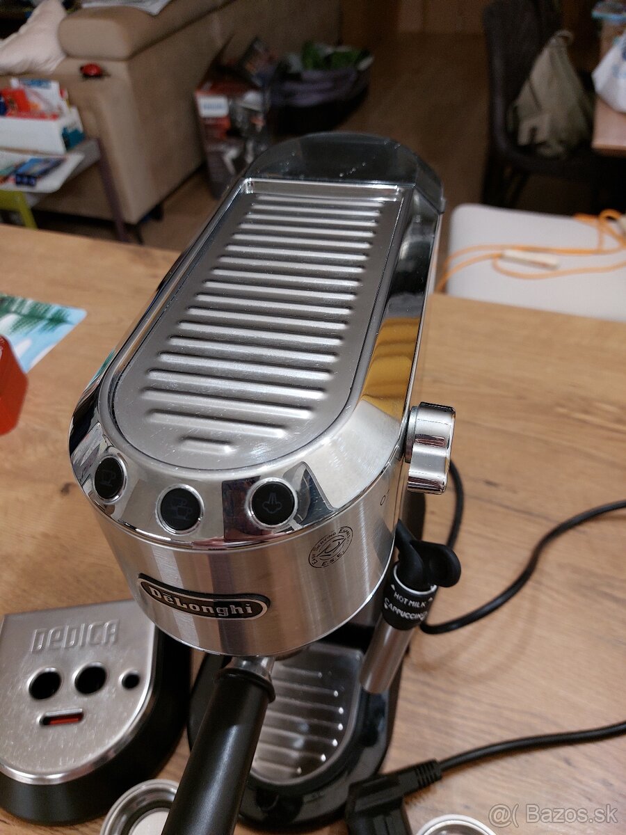 Delonghi EC685.M Dedica - 10