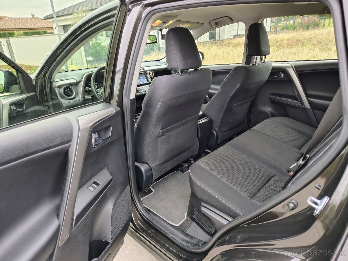 Predám Toyotu RAV4, hybrid - 10