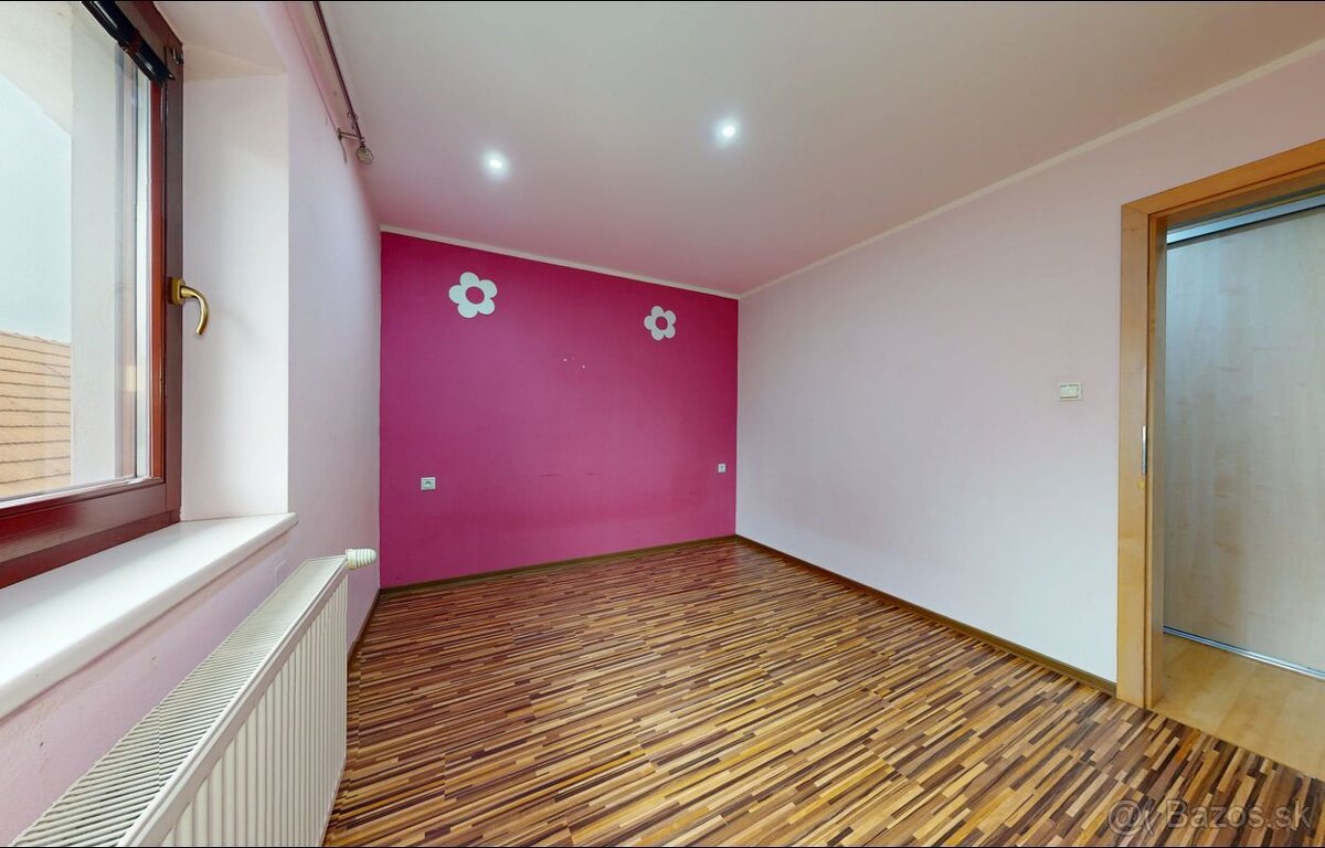 Rodinný dom s 2 bytovými jednotkami - 10