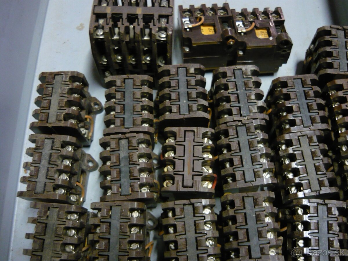 STYKAČ SIEMENS a ABB cena 4 euro - 10