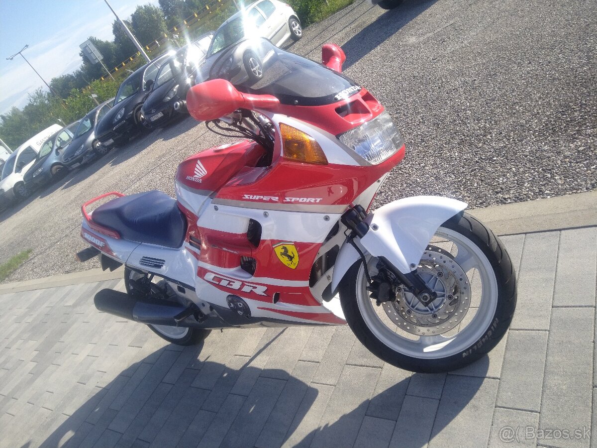 Honda CBR 1000 F - 10