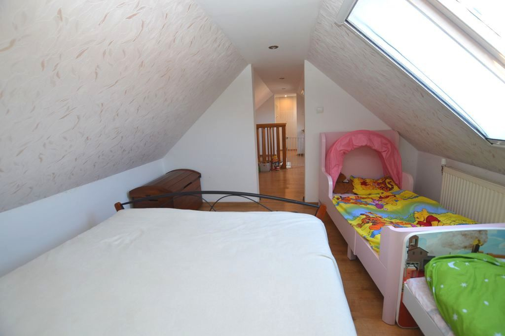 7izb RD, Vajnory, Roľnícka, 2 samostatné byty, spoločný dvor - 10