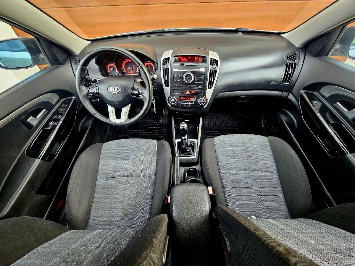 Kia Ceed 1.6 benzín/92kw/184 tis.km - 10