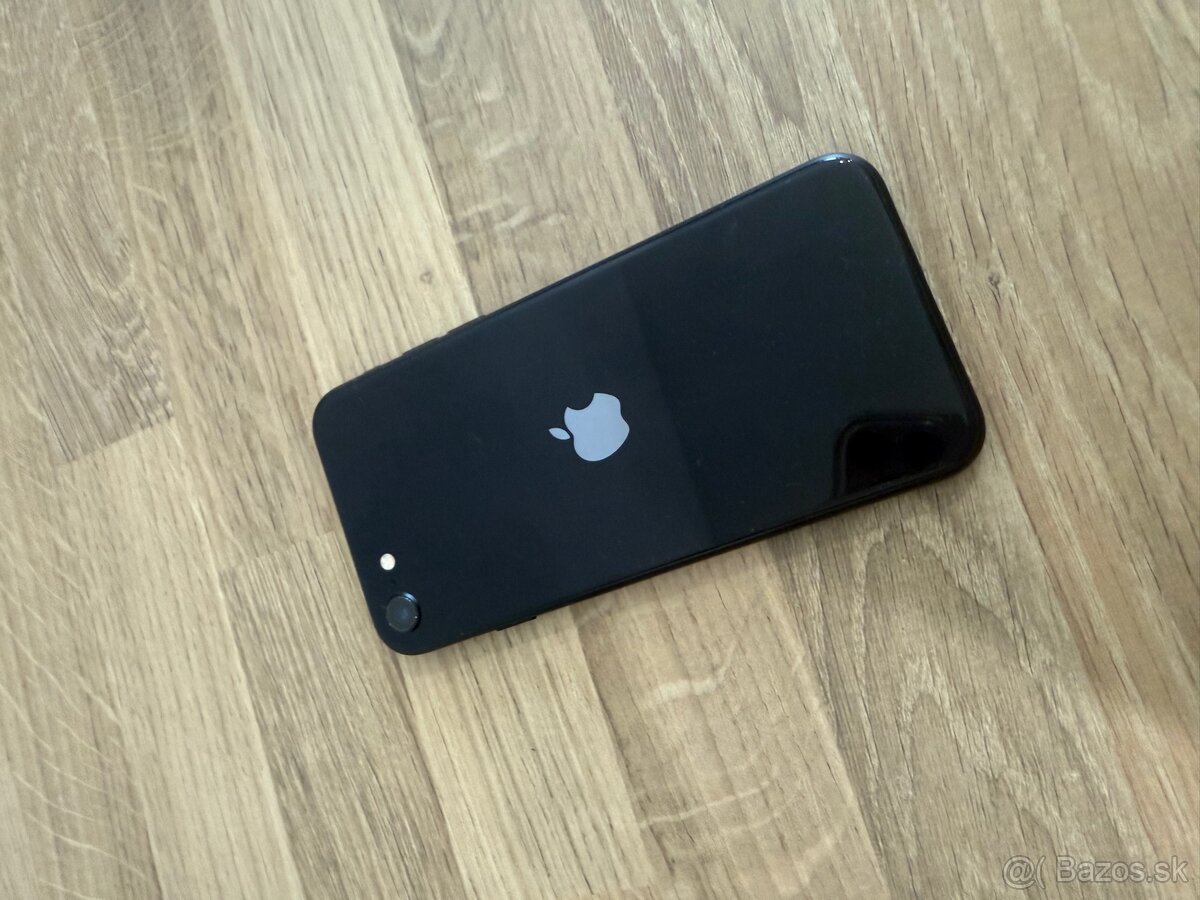 Predám Apple iPhone se 2022 64GB - 10