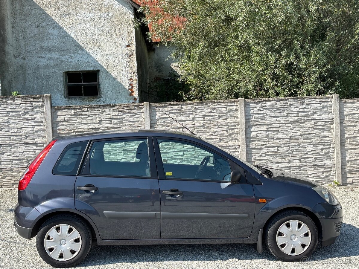 Ford Fiesta 1.3i Duratec Champion X - 10